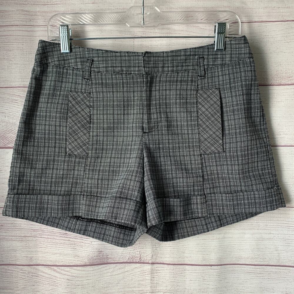 Daisy Fuentes Black and White Plaid Shorts Size 8